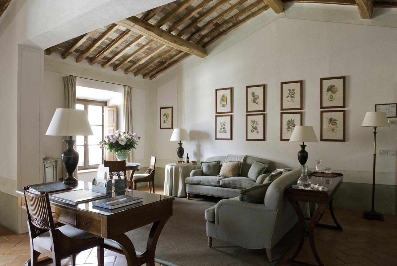 Hotel Castello Banfi - Il Borgo - Relais Et Chateaux