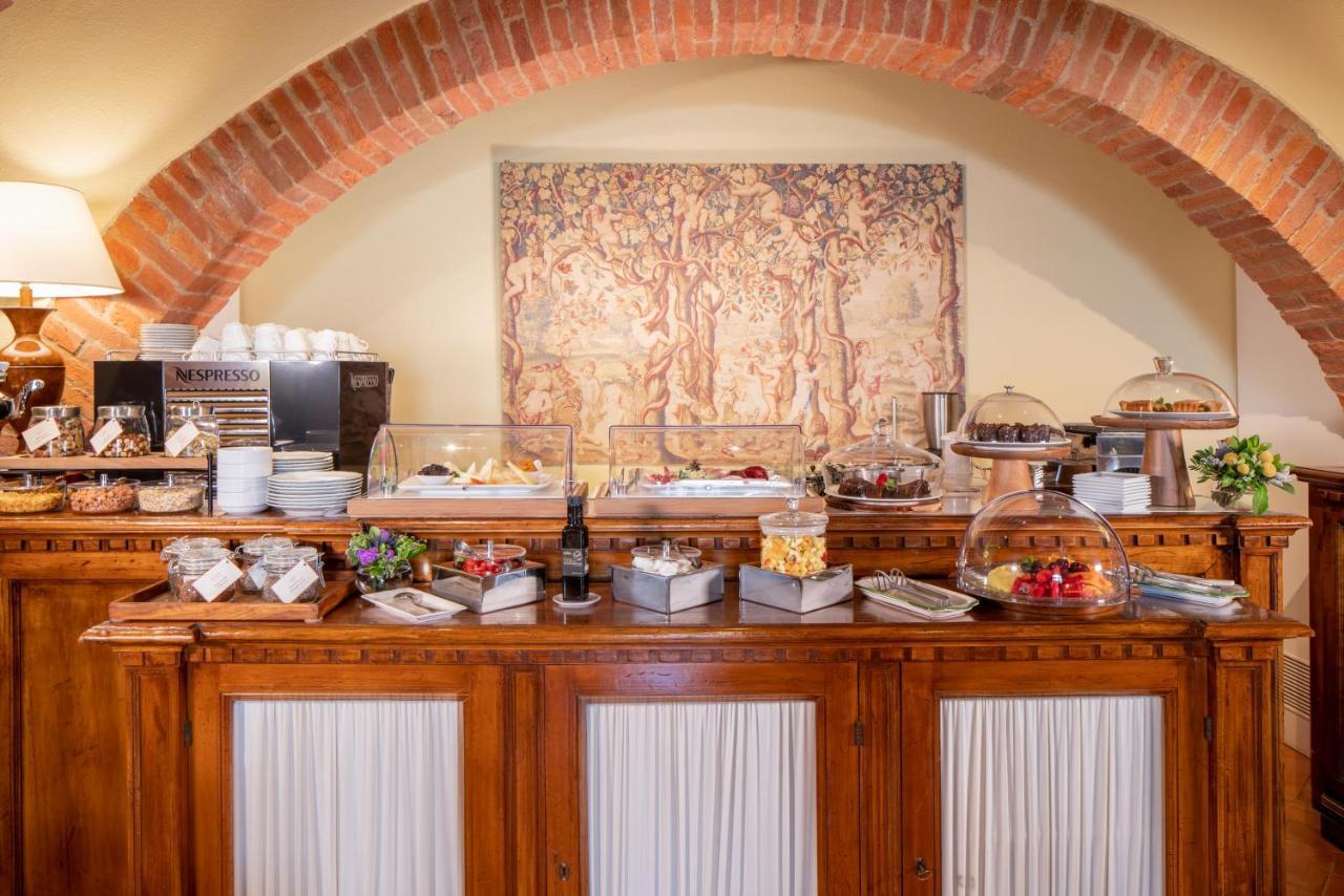Castello Banfi - Il Borgo - Relais Et Chateaux Hotel