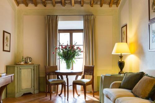 Hotel Castello Banfi - Il Borgo - Relais Et Chateaux 5*
